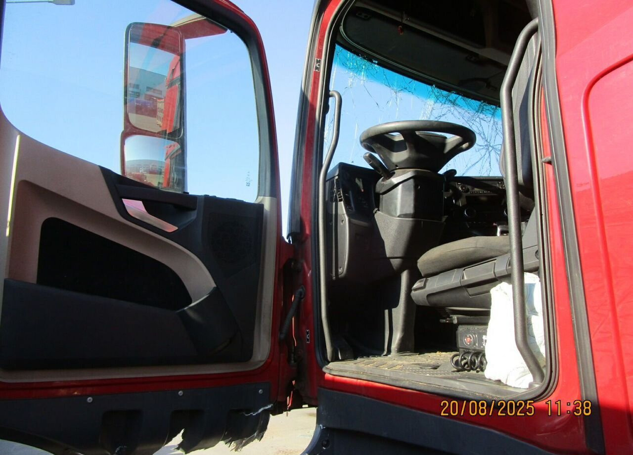 Mercedes-Benz Actros - Тягач: фото 2 Mercedes-Benz Actros - Тягач: фото 2