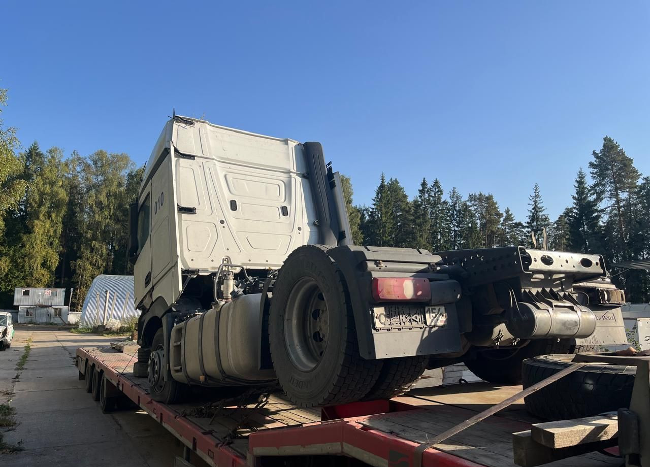 Тягач Mercedes-Benz Actros: фото 6