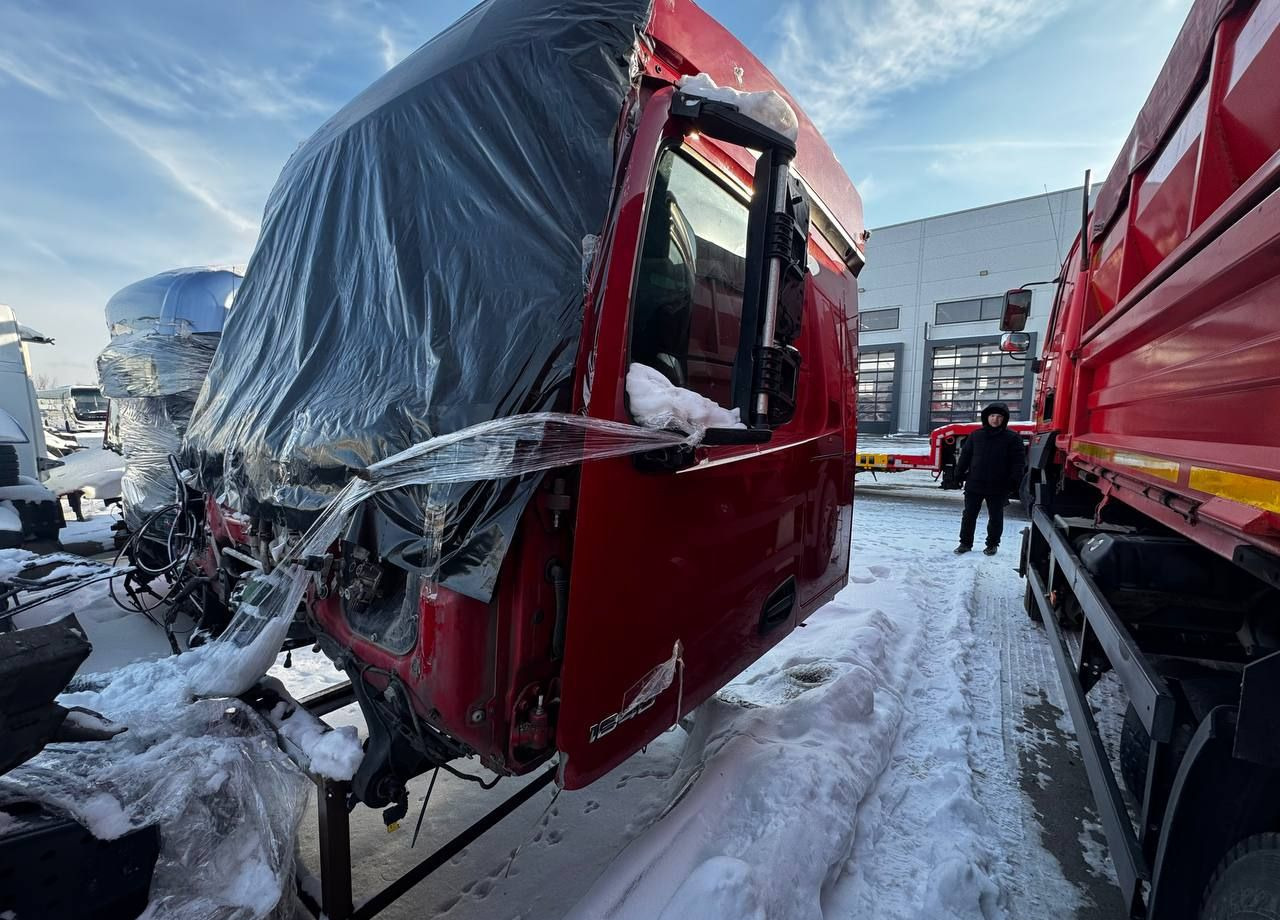 Тягач Mercedes-Benz Actros: фото 7 Тягач Mercedes-Benz Actros: фото 7