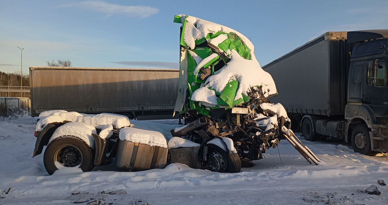 Mercedes-Benz Actros - Тягач: фото 4 Mercedes-Benz Actros - Тягач: фото 4