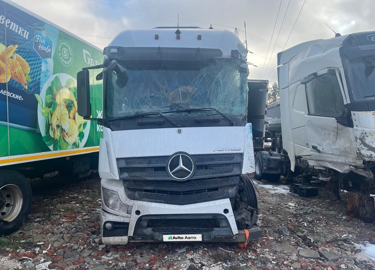 Mercedes-Benz Actros - Тягач: фото 1 Mercedes-Benz Actros - Тягач: фото 1