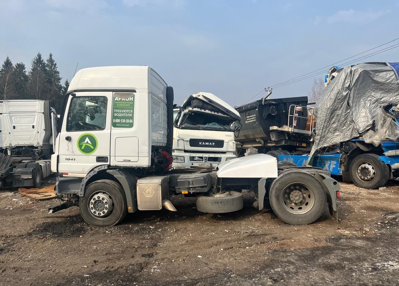 Тягач Mercedes-Benz Actros: фото 11