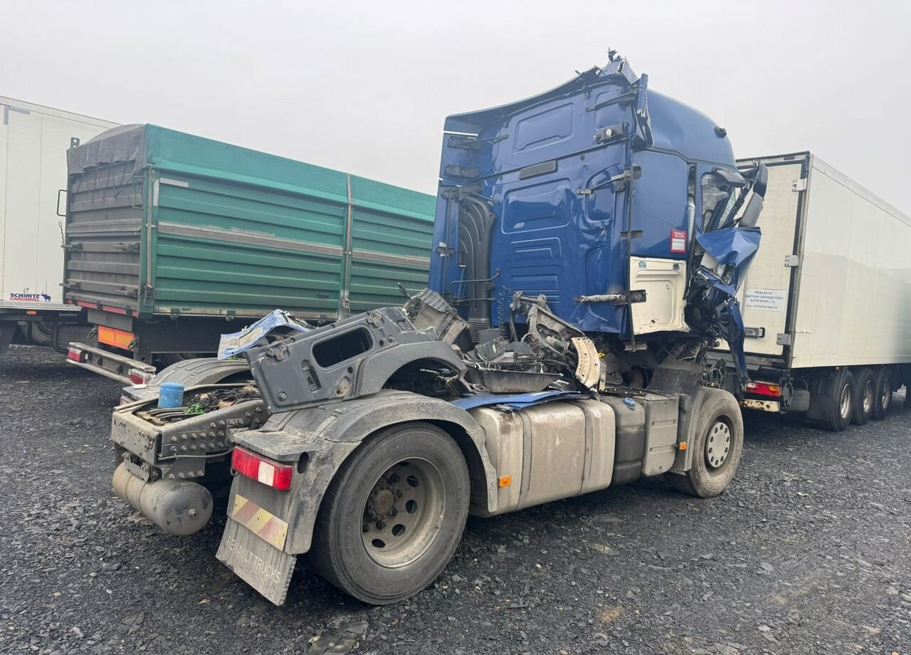 Renault T-Series - Тягач: фото 4 Renault T-Series - Тягач: фото 4