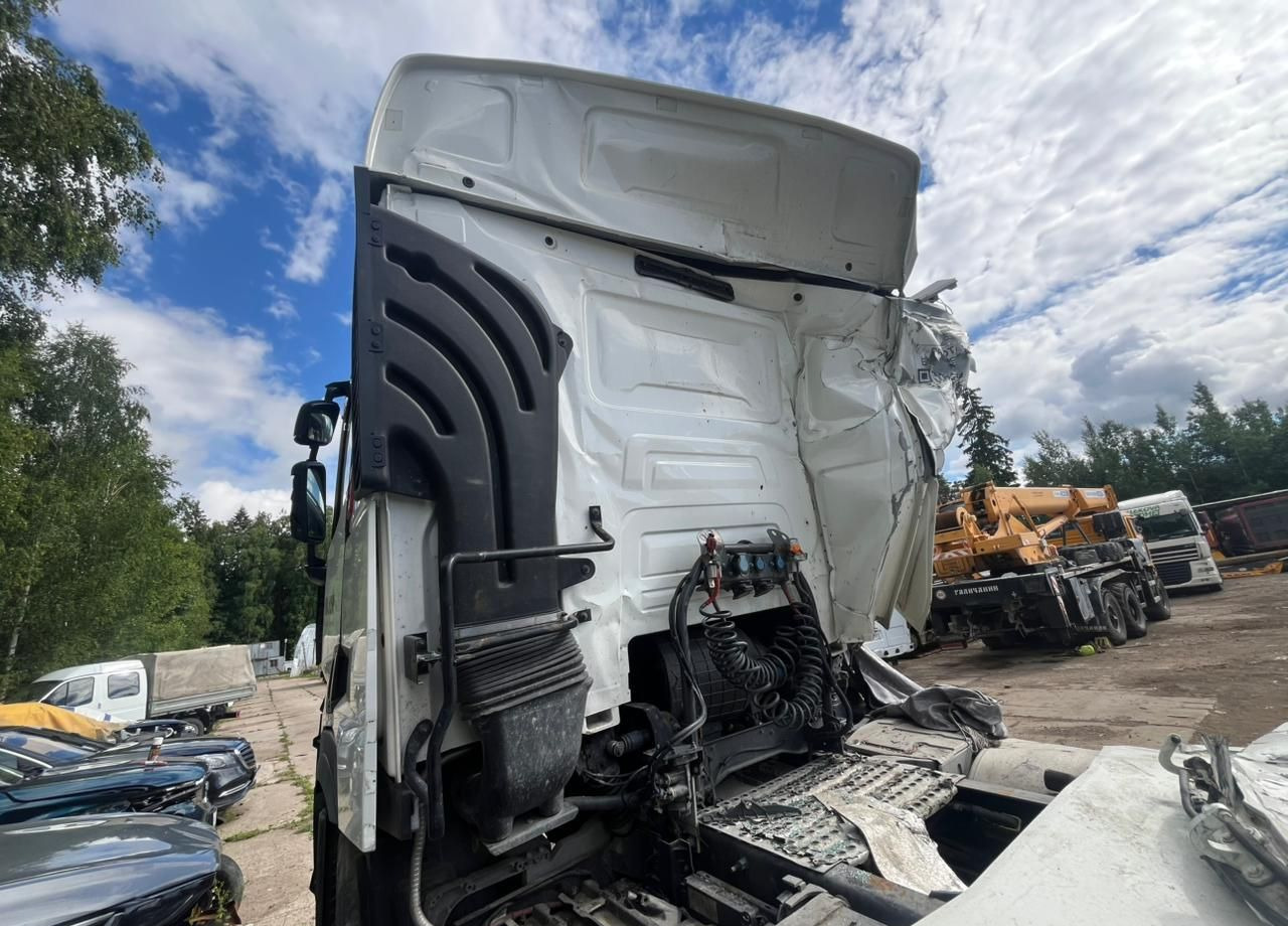 Тягач Renault T-Series: фото 26