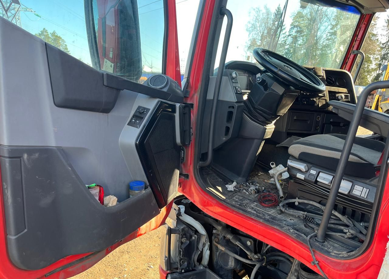 Тягач Renault T-Series: фото 37 Тягач Renault T-Series: фото 37