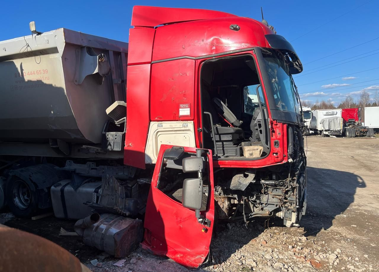 Тягач Renault T-Series: фото 8 Тягач Renault T-Series: фото 8