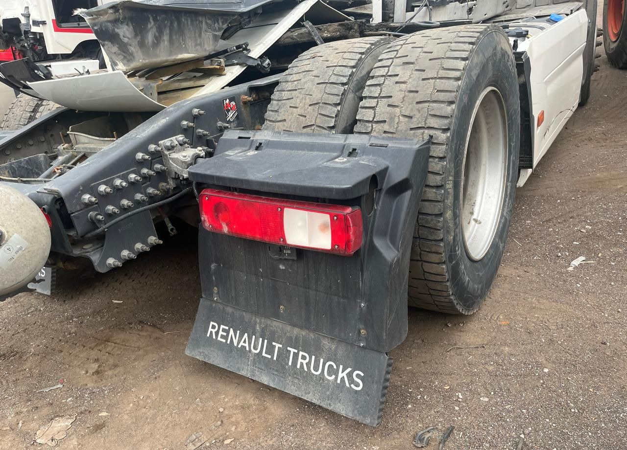Тягач Renault T-Series: фото 14