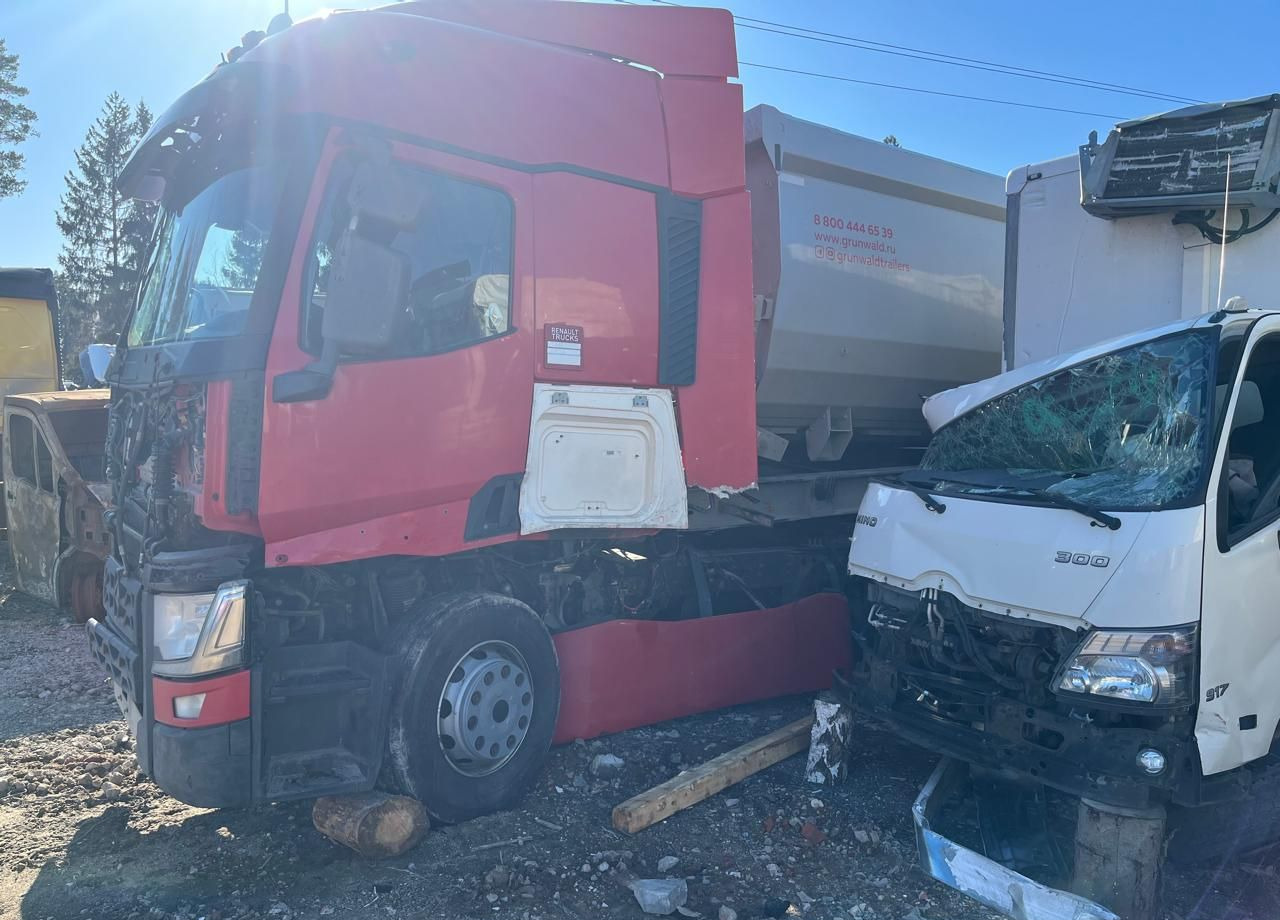 Renault T-Series - Тягач: фото 4 Renault T-Series - Тягач: фото 4