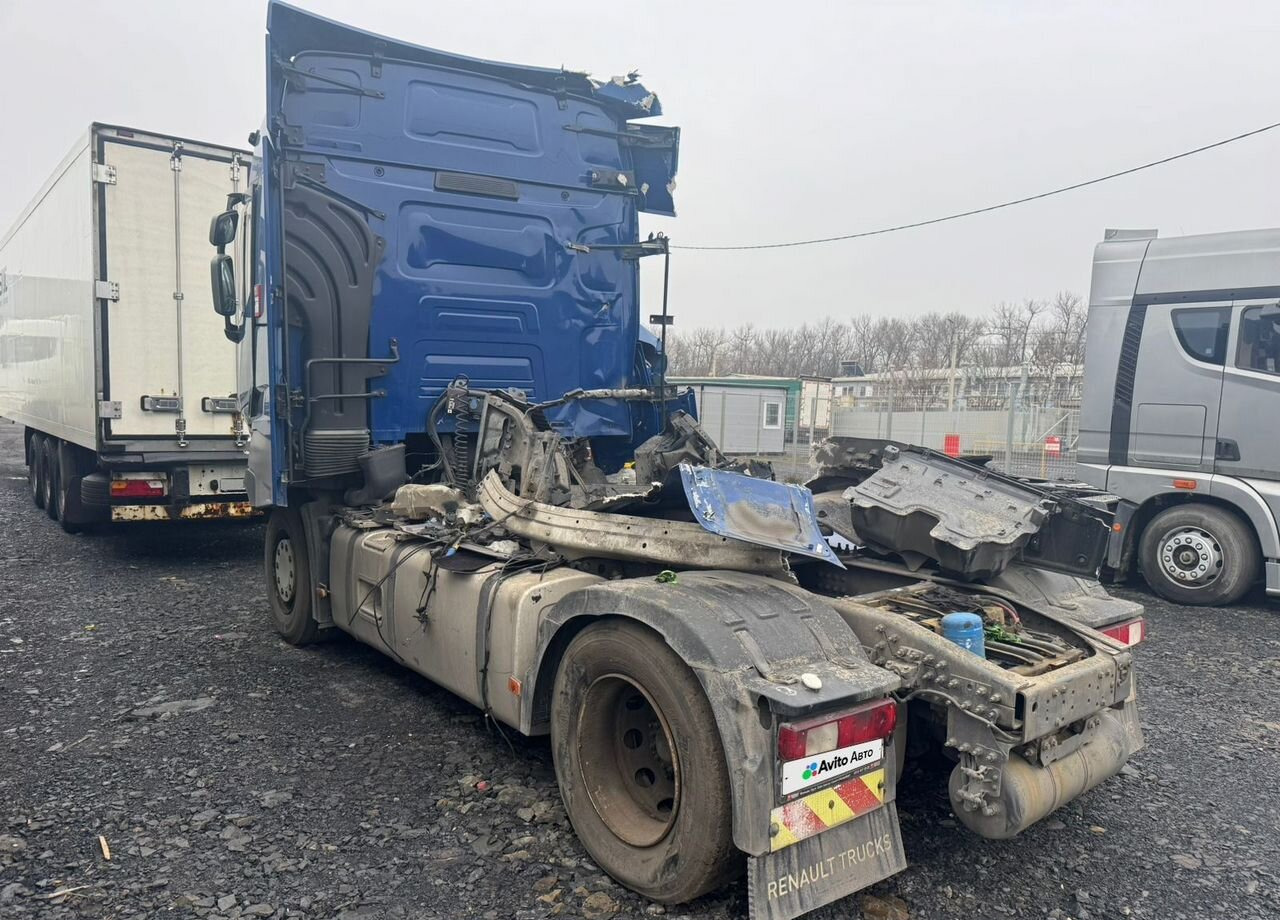 Renault T-Series - Тягач: фото 5 Renault T-Series - Тягач: фото 5