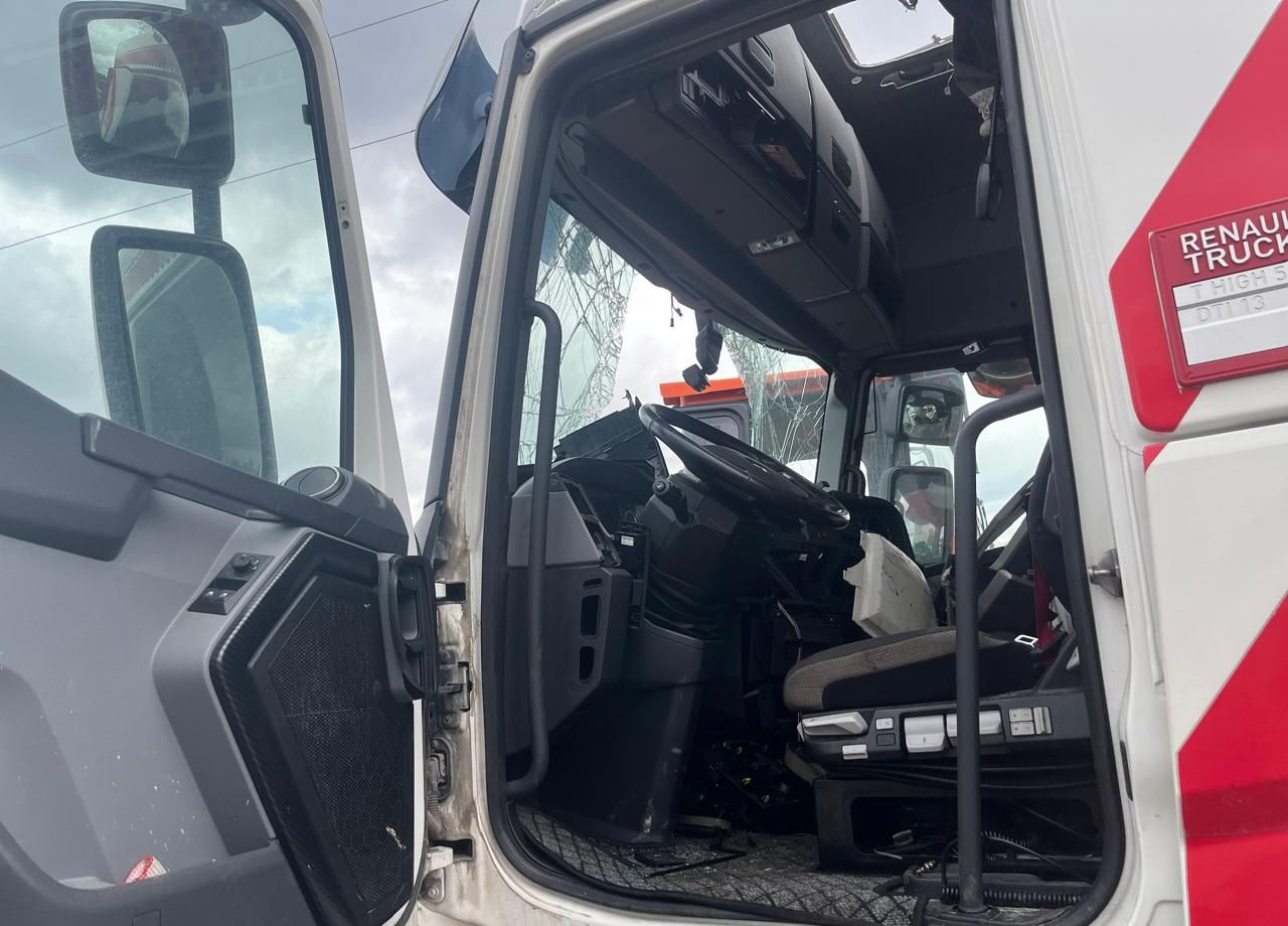 Тягач Renault T-Series: фото 38