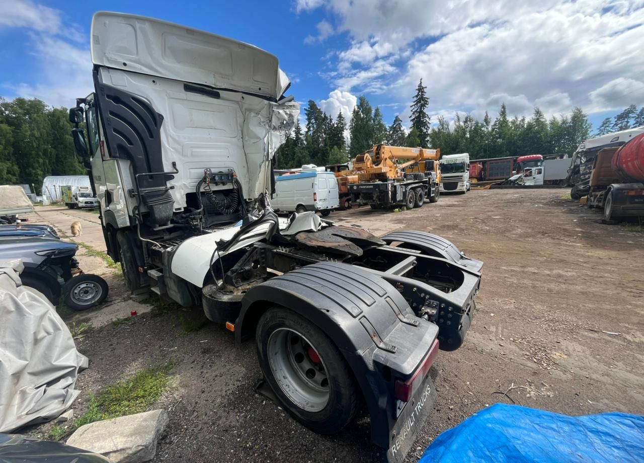 Renault T-Series - Тягач: фото 4 Renault T-Series - Тягач: фото 4