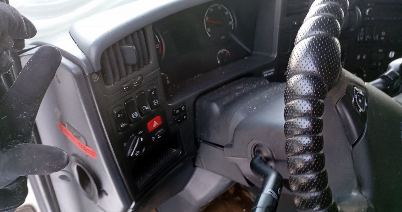 Тягач Scania G: фото 26 Тягач Scania G: фото 26
