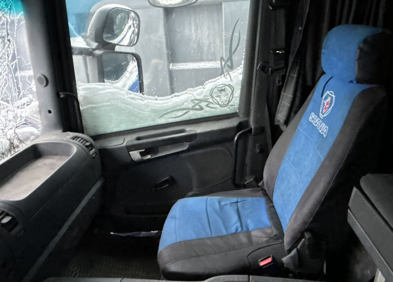Тягач Scania P: фото 40