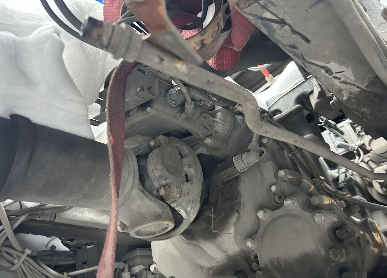 Тягач Scania P: фото 19