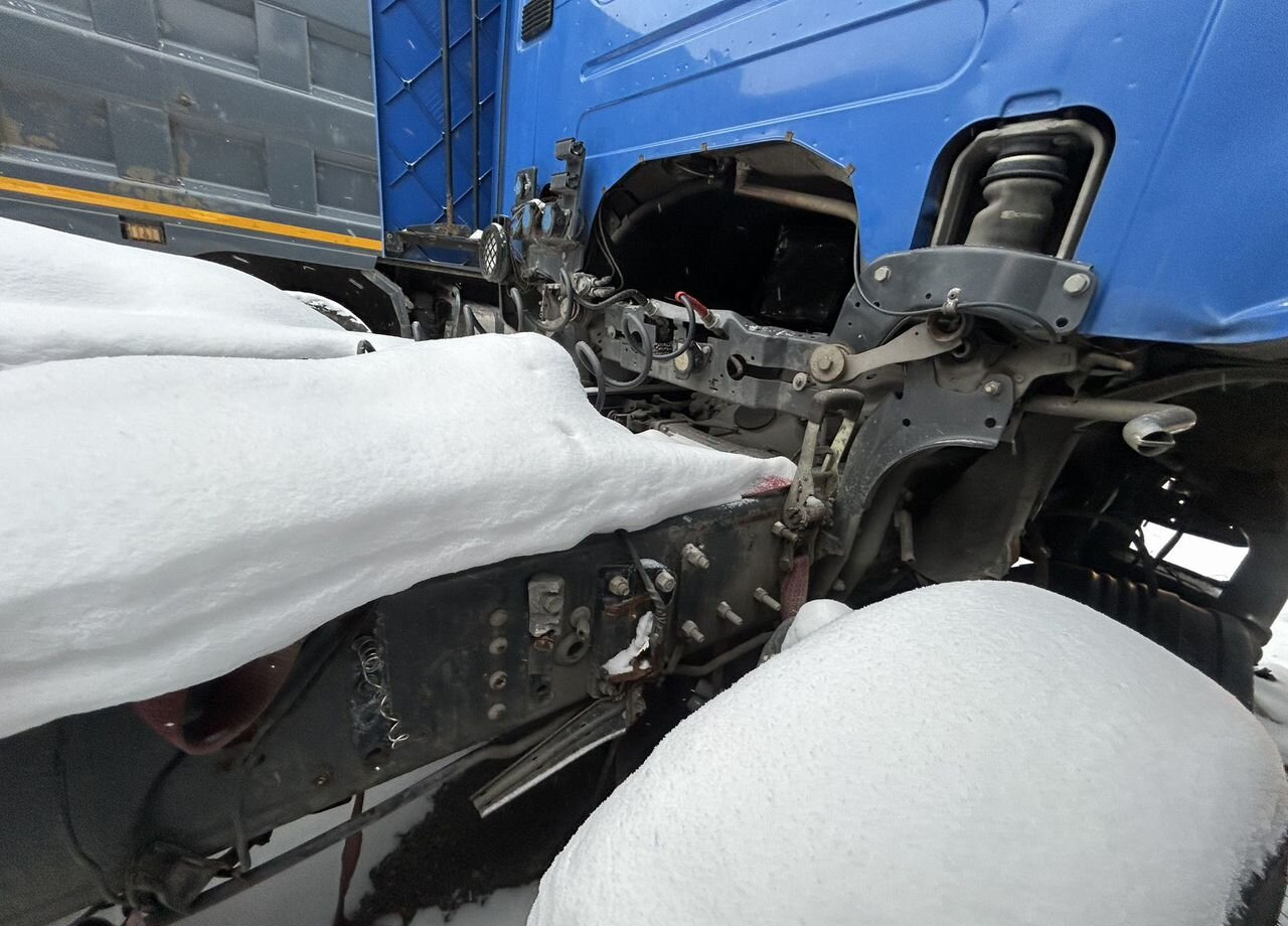 Тягач Scania P: фото 14