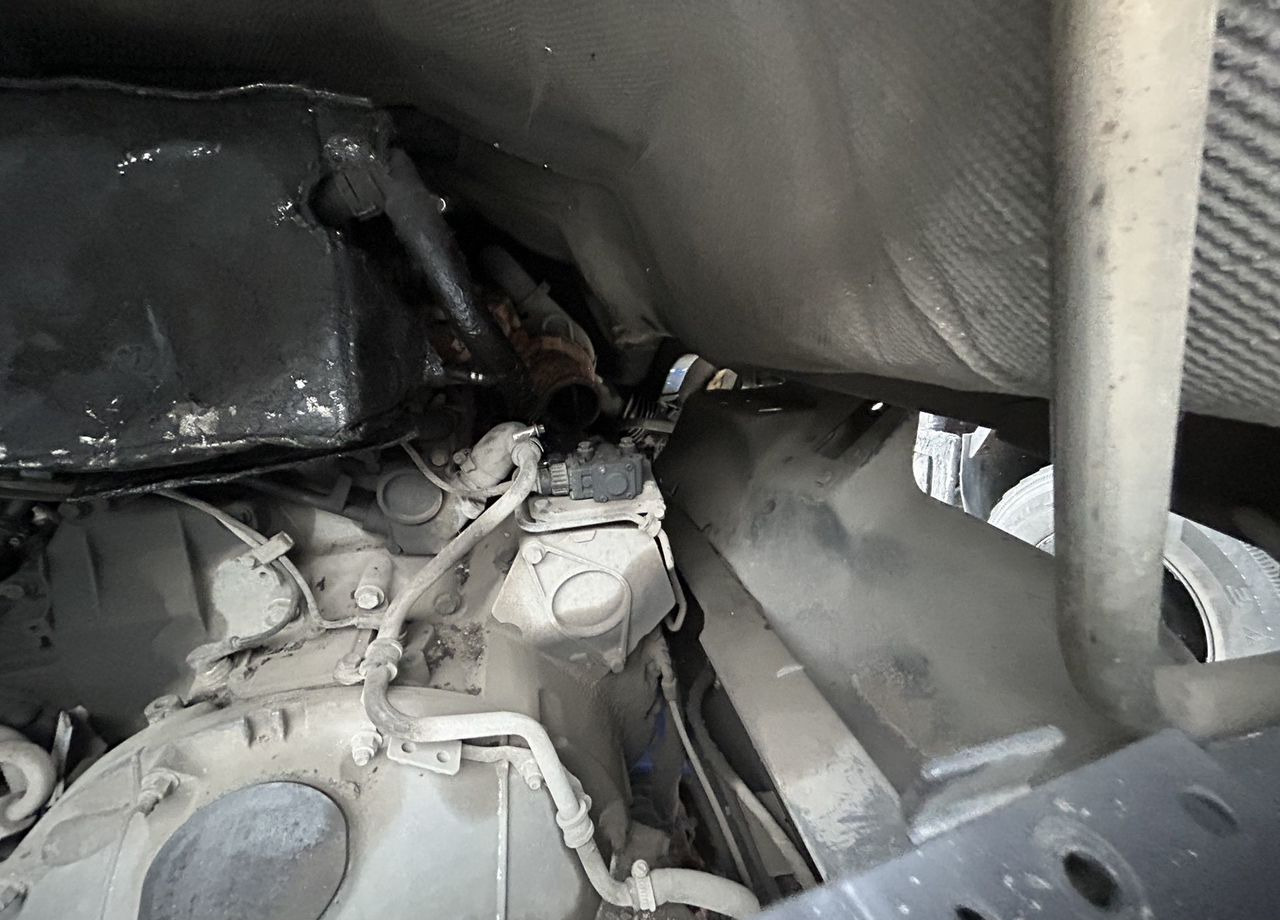 Тягач Scania P: фото 16