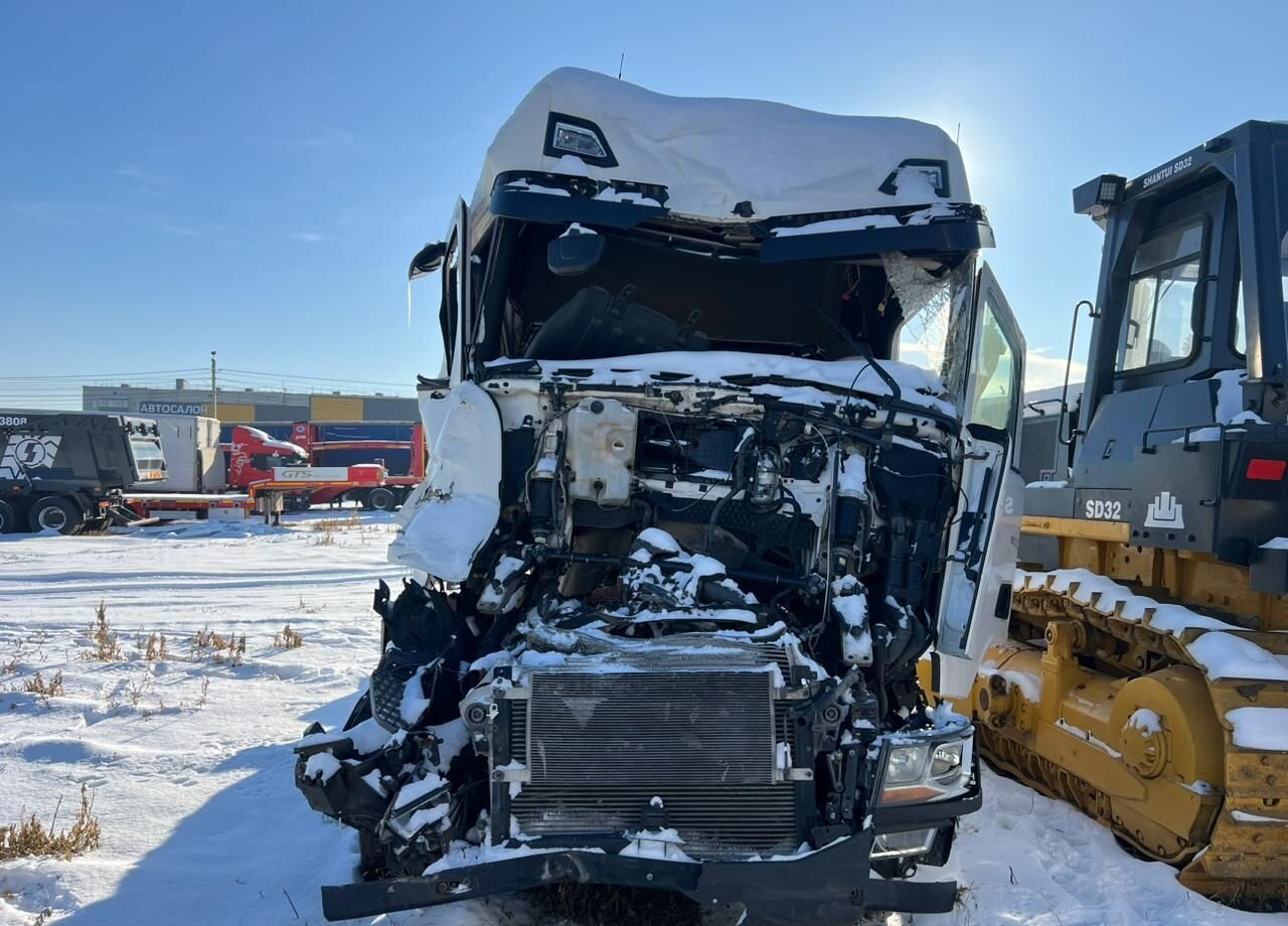 Тягач Scania R: фото 6