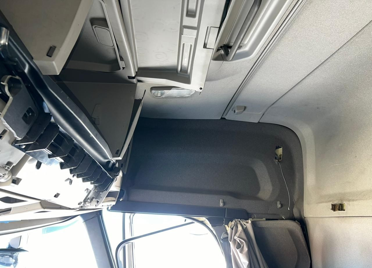 Тягач Scania R: фото 13