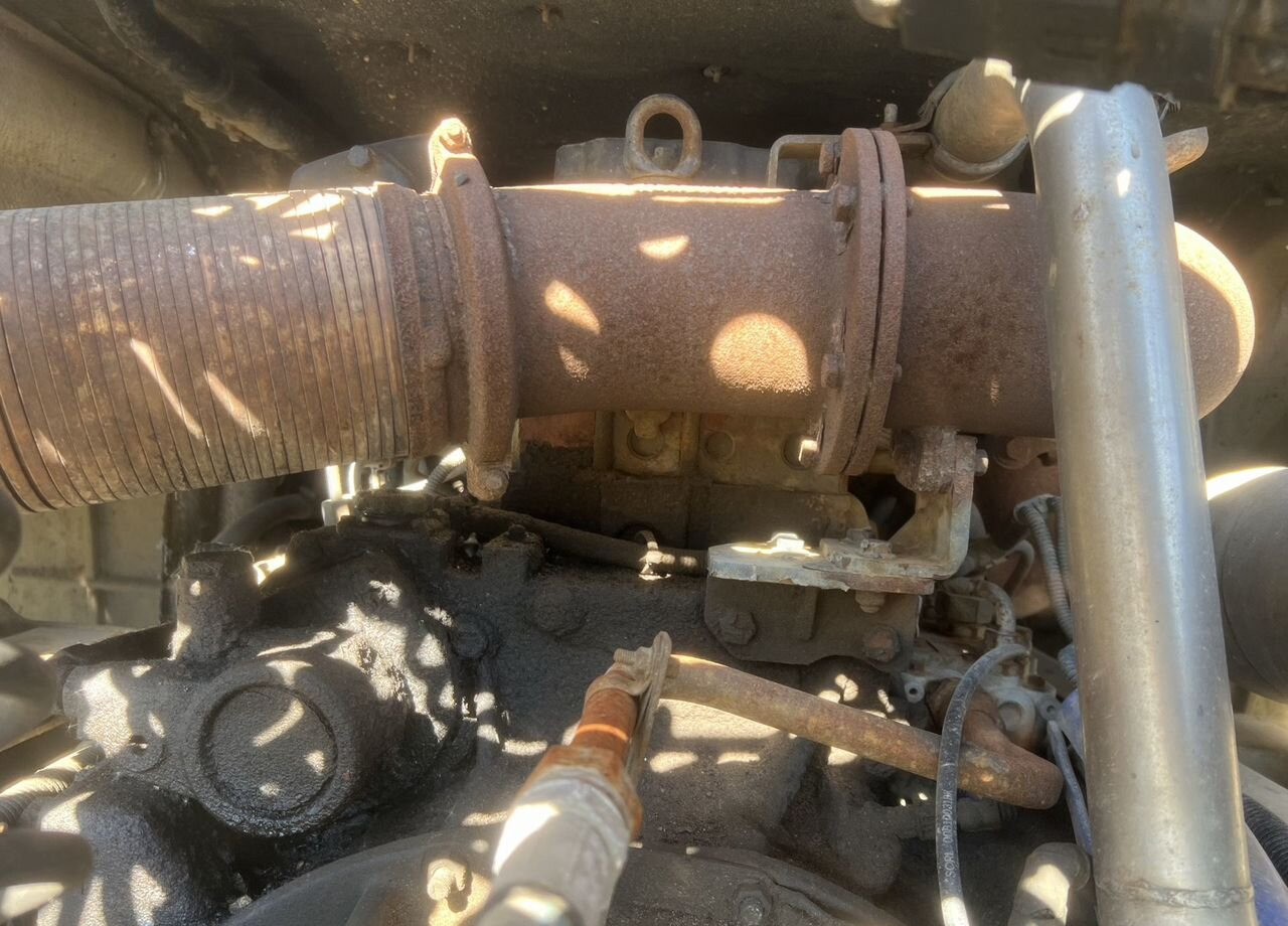Тягач Shacman SX42584V324: фото 26 Тягач Shacman SX42584V324: фото 26