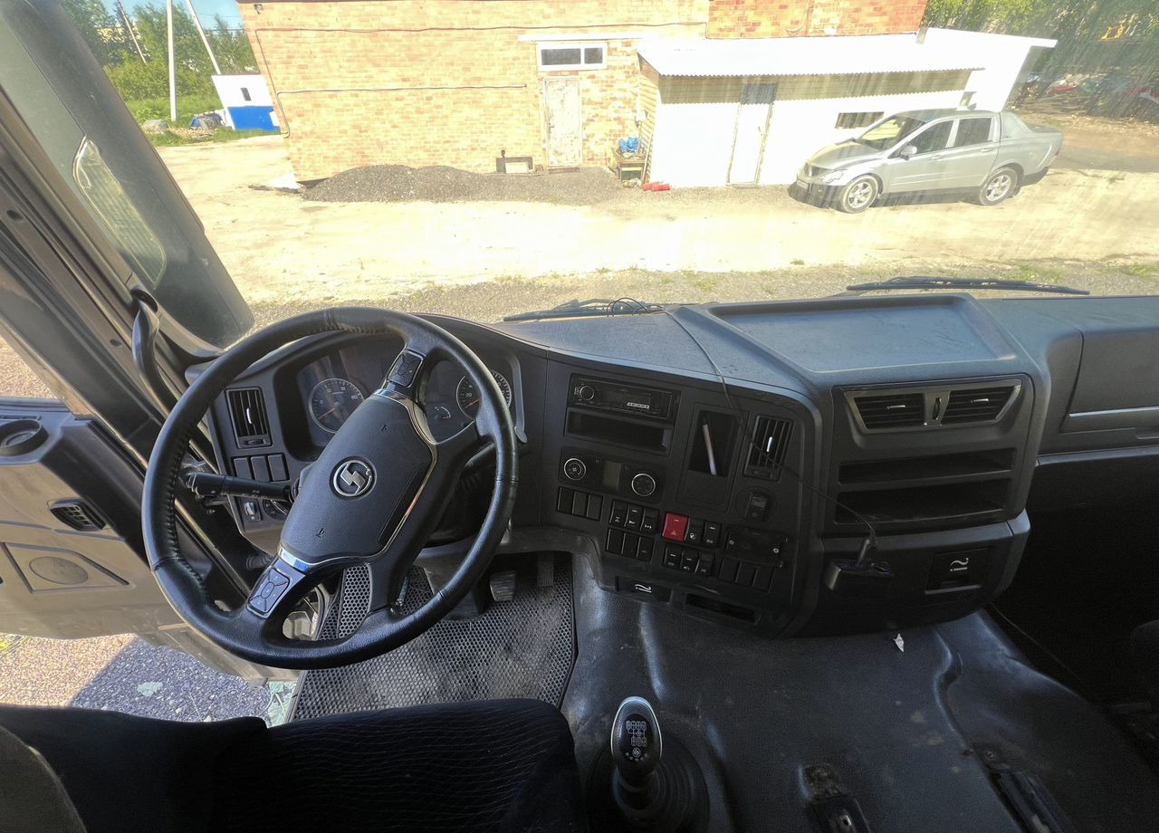 Тягач Shacman SX42584V324: фото 35 Тягач Shacman SX42584V324: фото 35