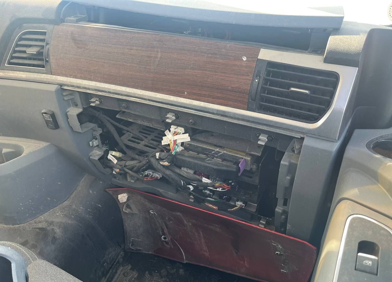 Тягач Shacman SX42586W385: фото 20