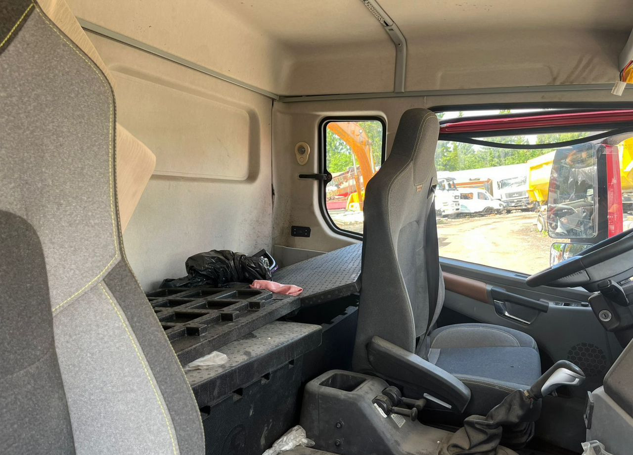 Тягач Shacman SX42586W385: фото 15