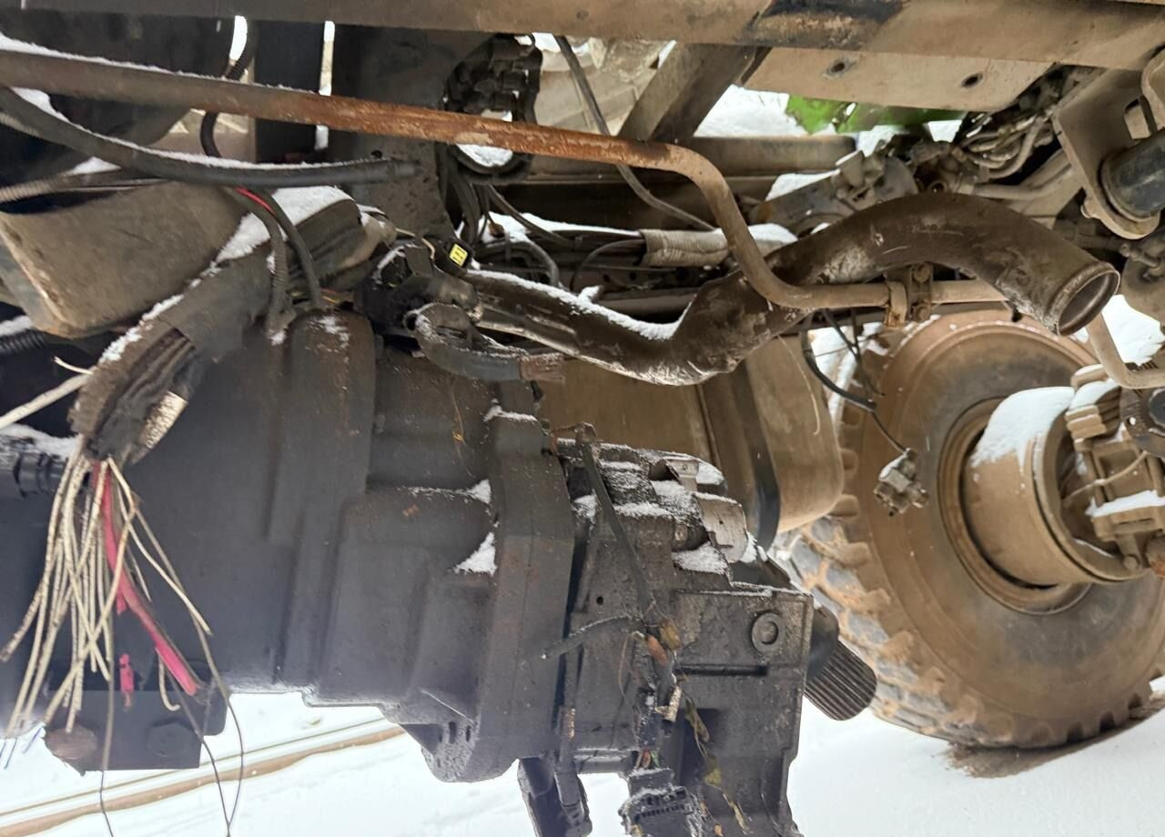 Тягач Shacman SX42586W385: фото 28