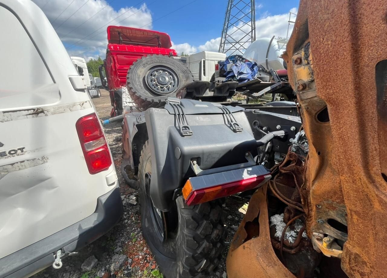 Тягач Shacman SX42586W385: фото 11