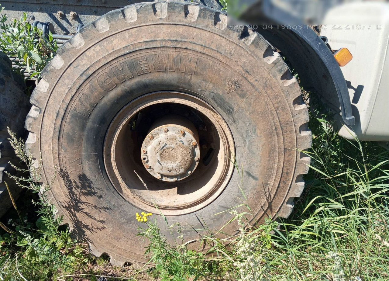 Тягач Shacman SX42586W385: фото 12 Тягач Shacman SX42586W385: фото 12