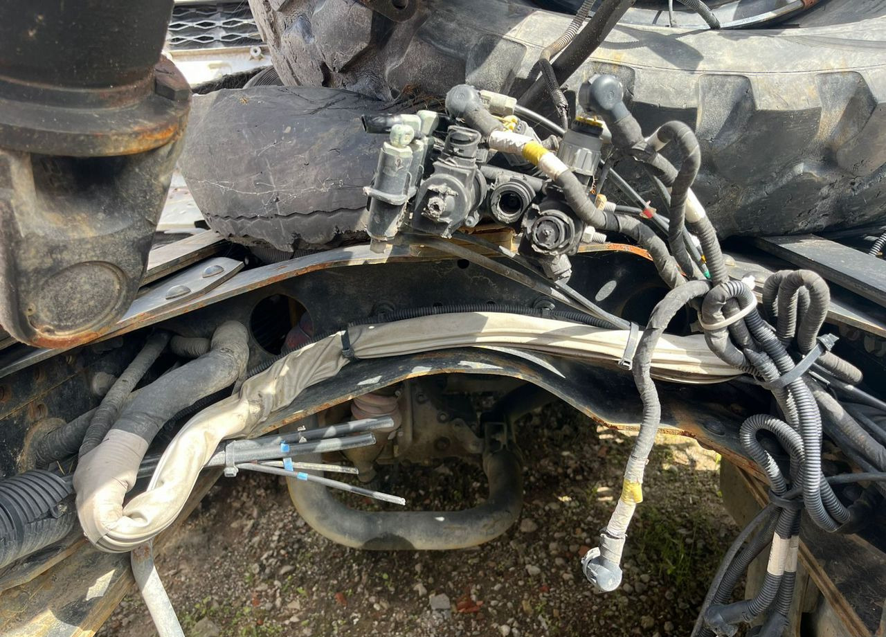 Тягач Shacman SX42586W385: фото 18