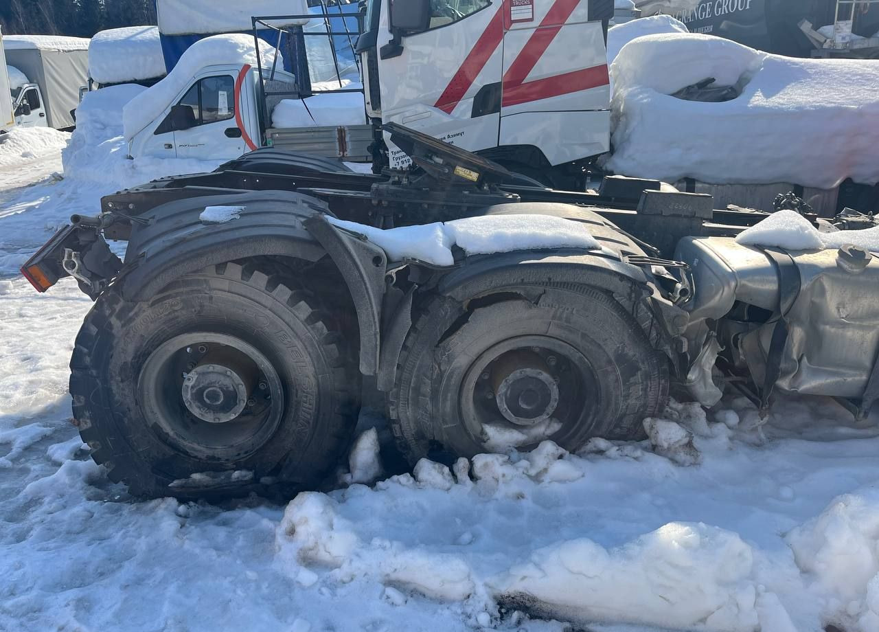 Shacman SX42586W385 - Тягач: фото 3 Shacman SX42586W385 - Тягач: фото 3