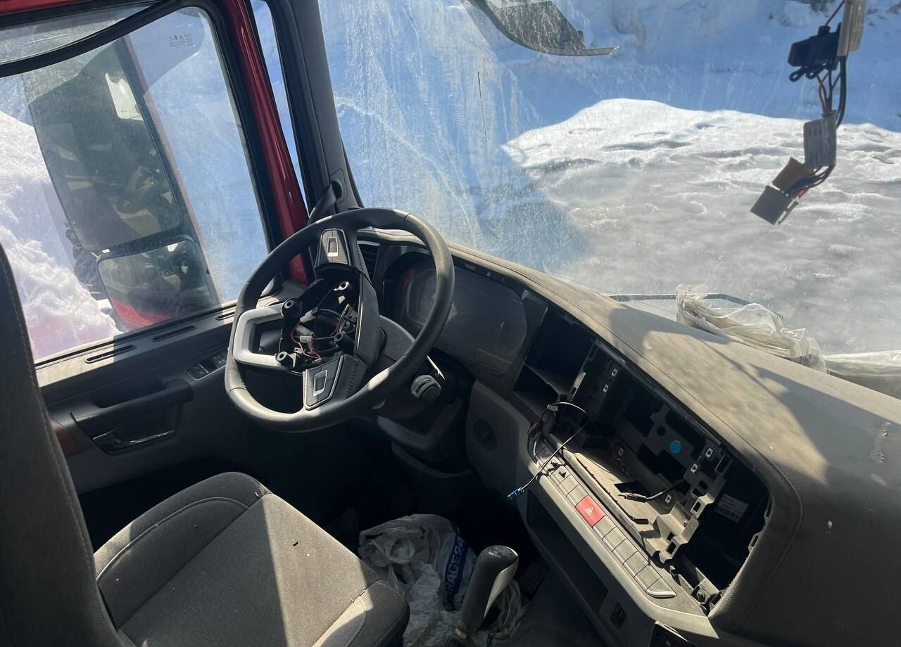 Тягач Shacman SX42586W385: фото 19