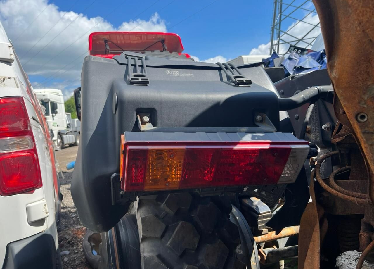 Тягач Shacman SX42586W385: фото 9