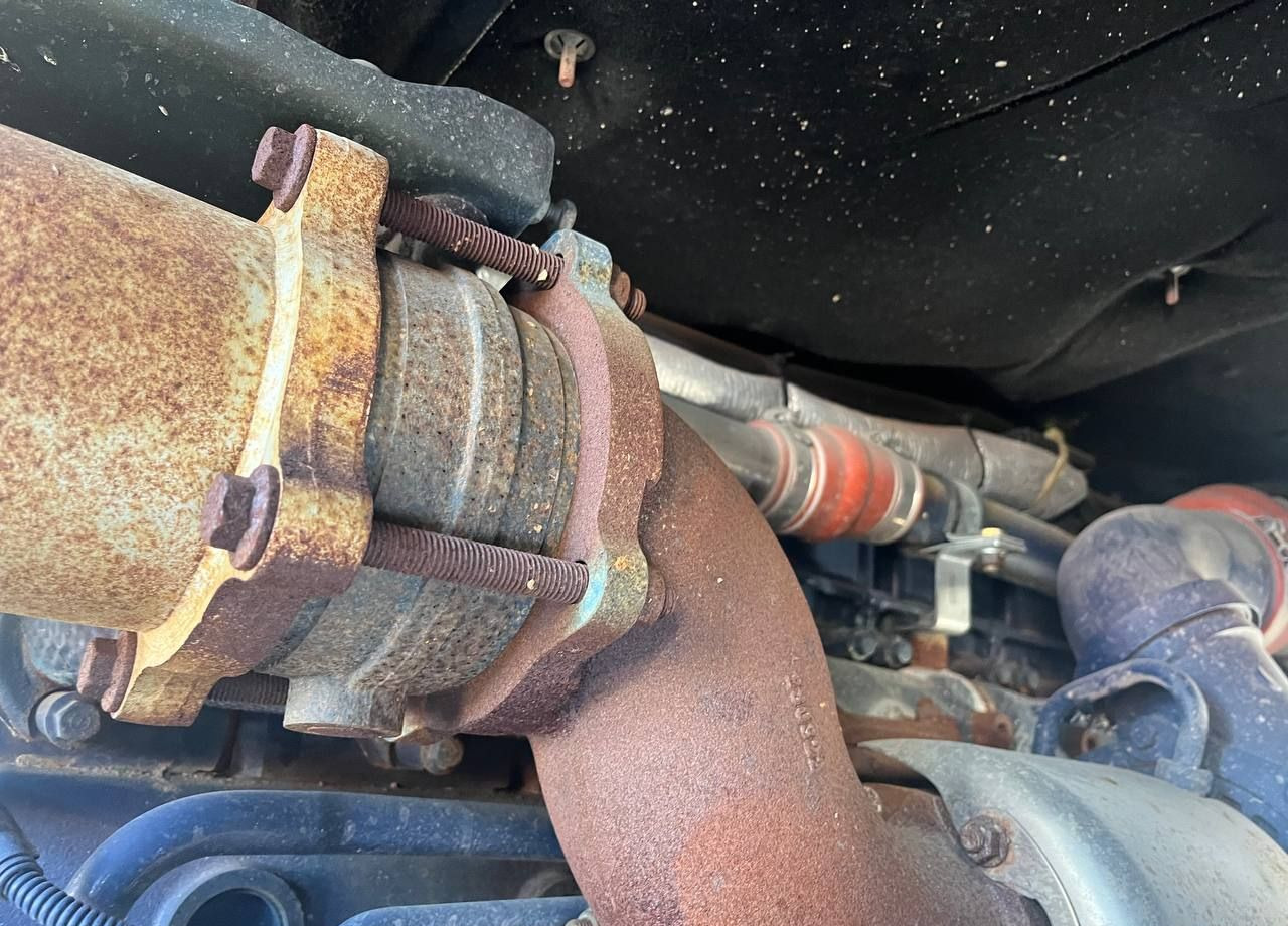 Тягач Shacman SX42586W385: фото 31