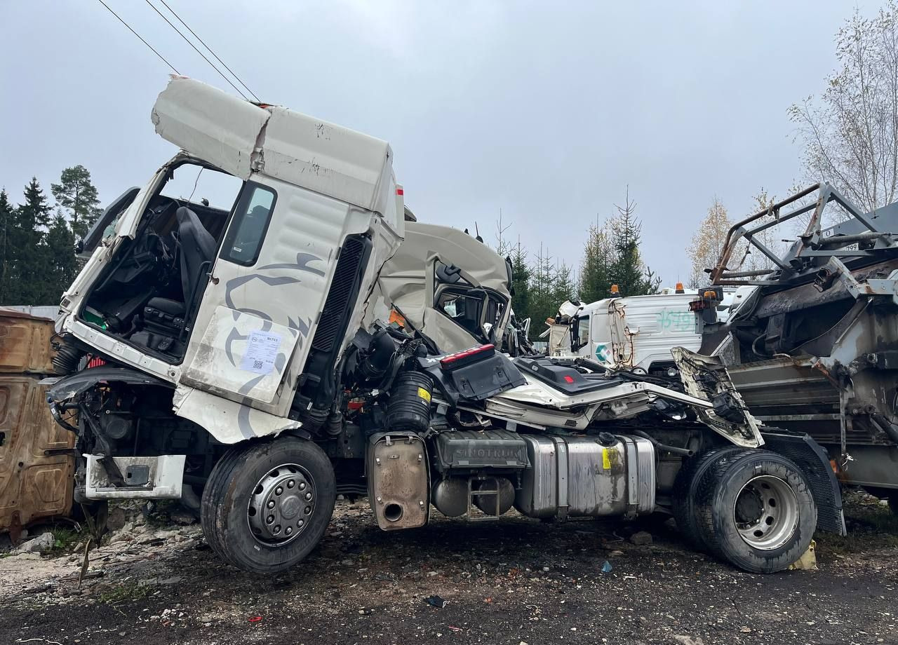 Sitrak C7H MAX - Тягач: фото 1 Sitrak C7H MAX - Тягач: фото 1