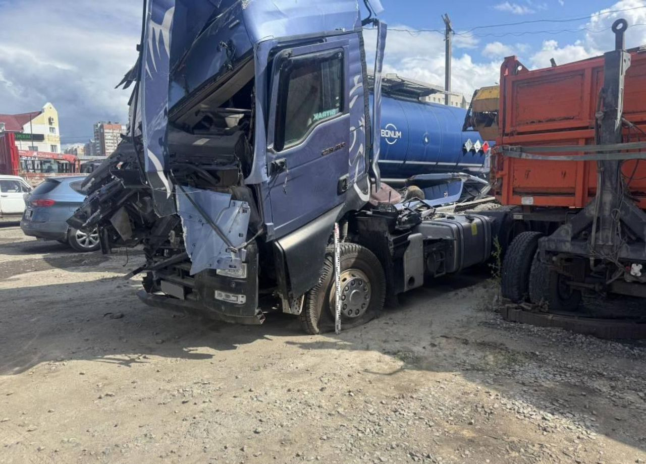 Sitrak C7H MAX - Тягач: фото 2 Sitrak C7H MAX - Тягач: фото 2