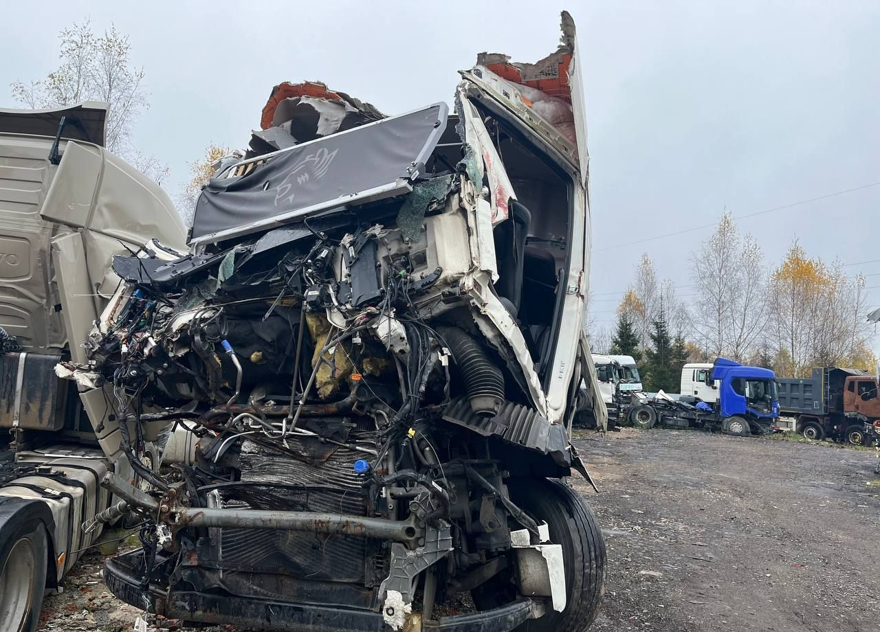 Sitrak C7H MAX - Тягач: фото 3 Sitrak C7H MAX - Тягач: фото 3