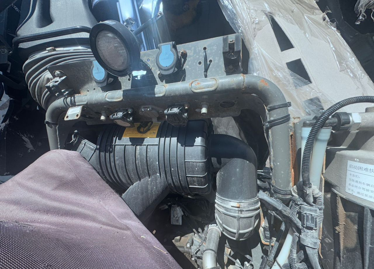 Тягач Sitrak C7H MAX: фото 13