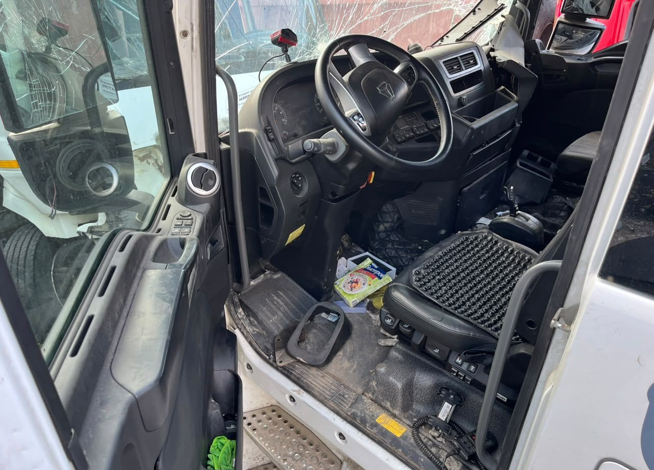 Тягач Sitrak C7H: фото 20