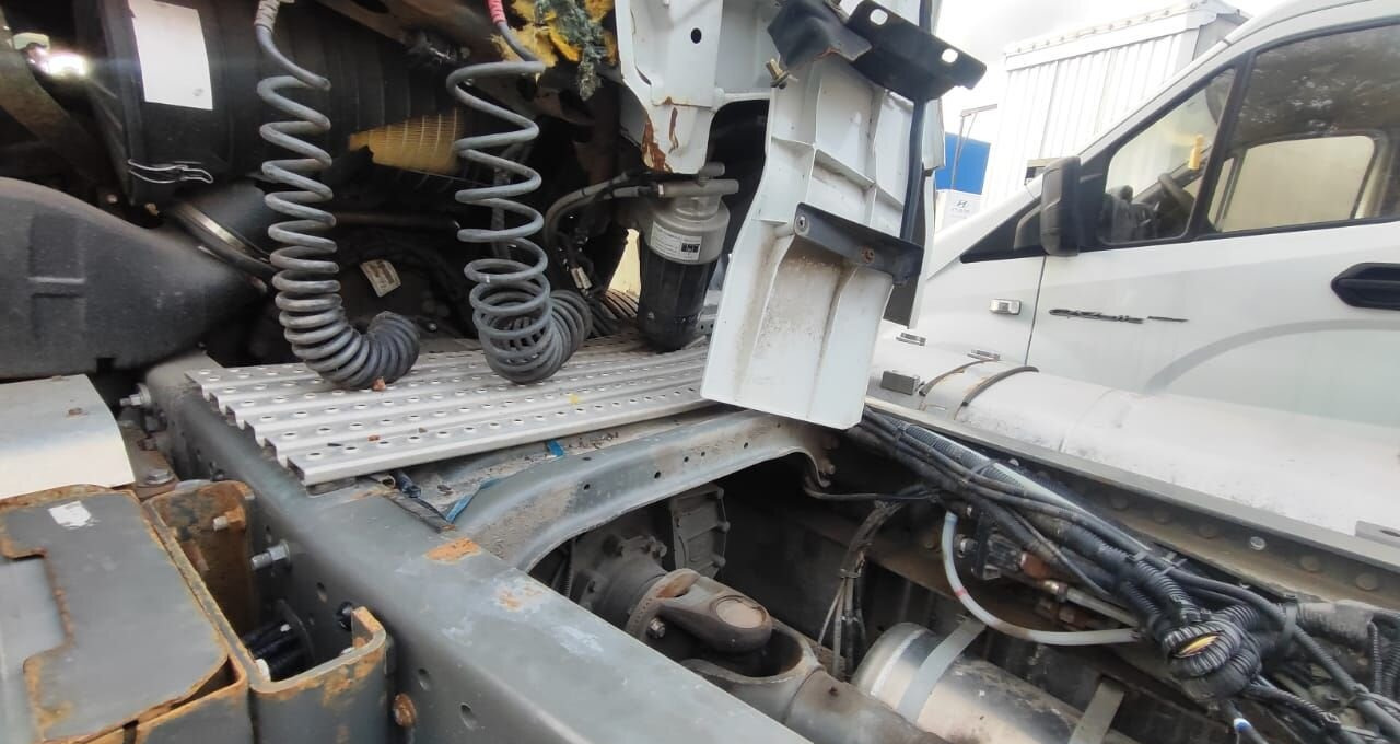 Тягач Sitrak C7H: фото 19