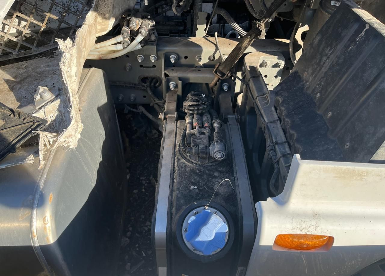 Тягач Sitrak C7H: фото 37