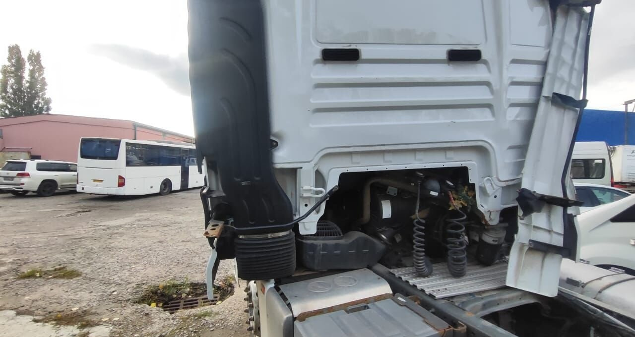 Тягач Sitrak C7H: фото 7