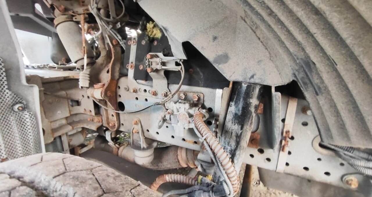 Тягач Sitrak C7H: фото 39