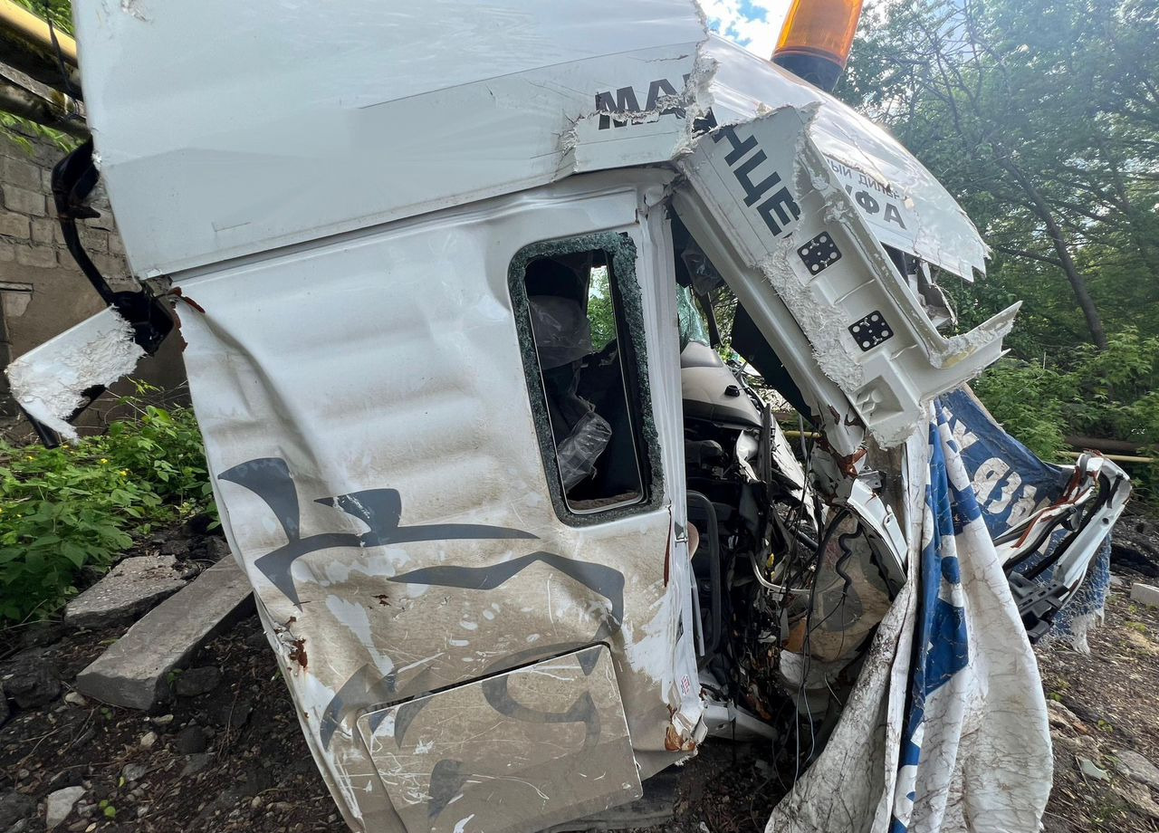 Тягач Sitrak C7H: фото 14