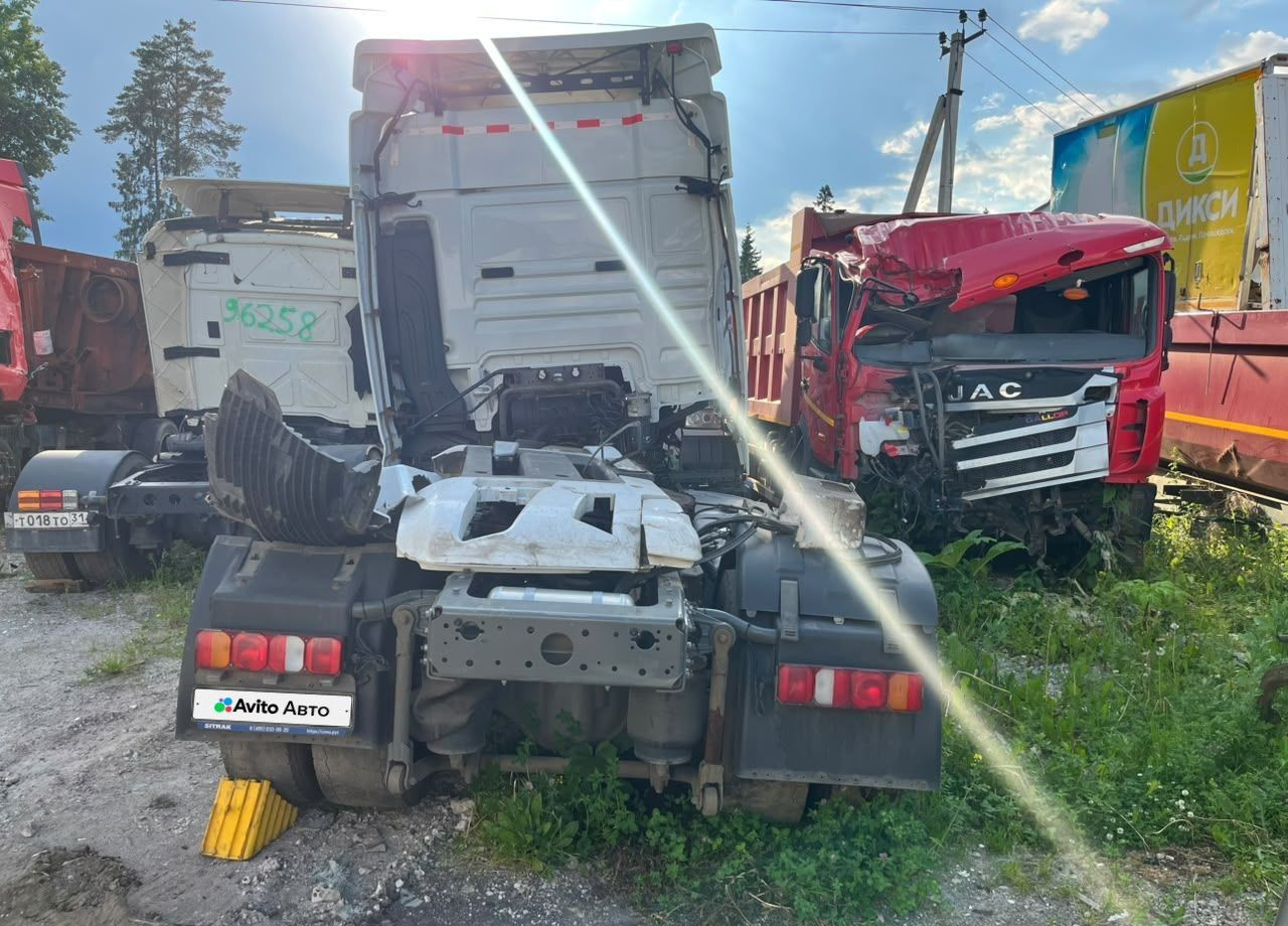 Тягач Sitrak C7H: фото 10