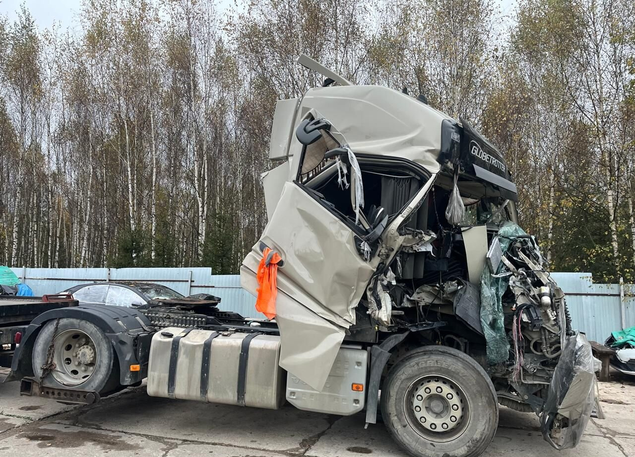 Тягач Volvo FH: фото 6
