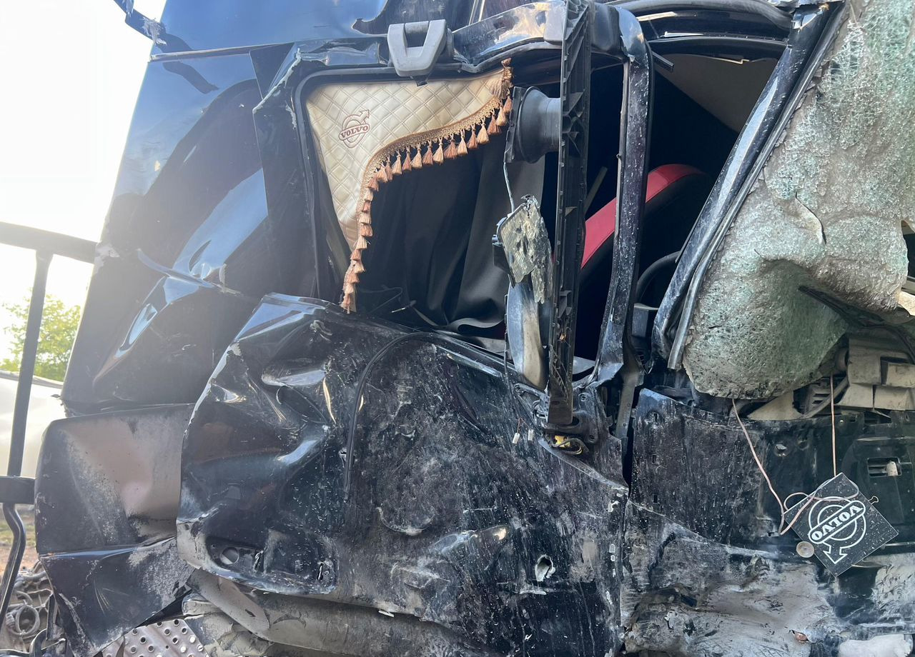 Тягач Volvo FH: фото 28