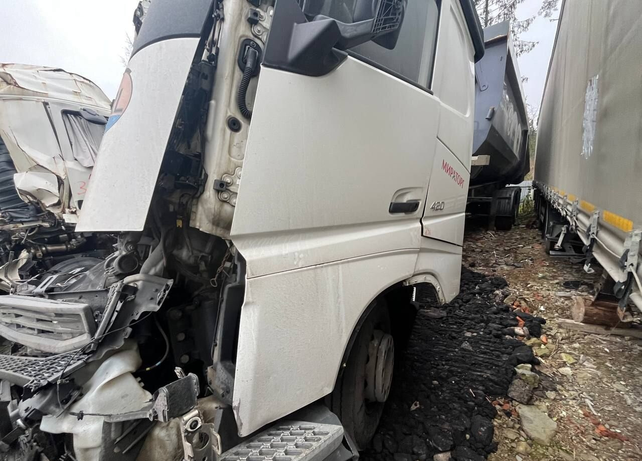 Тягач Volvo FH: фото 31 Тягач Volvo FH: фото 31