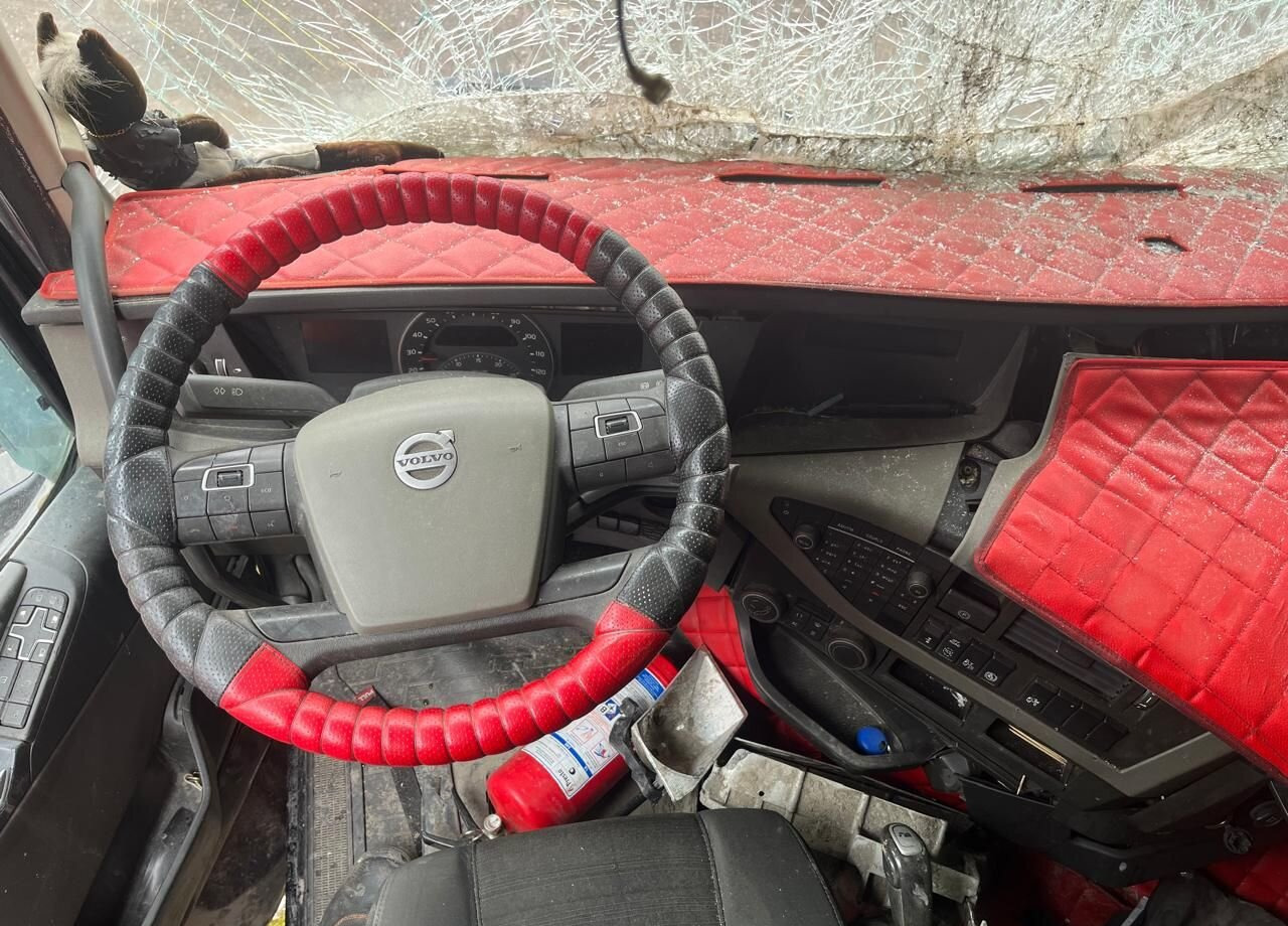 Тягач Volvo FH: фото 14