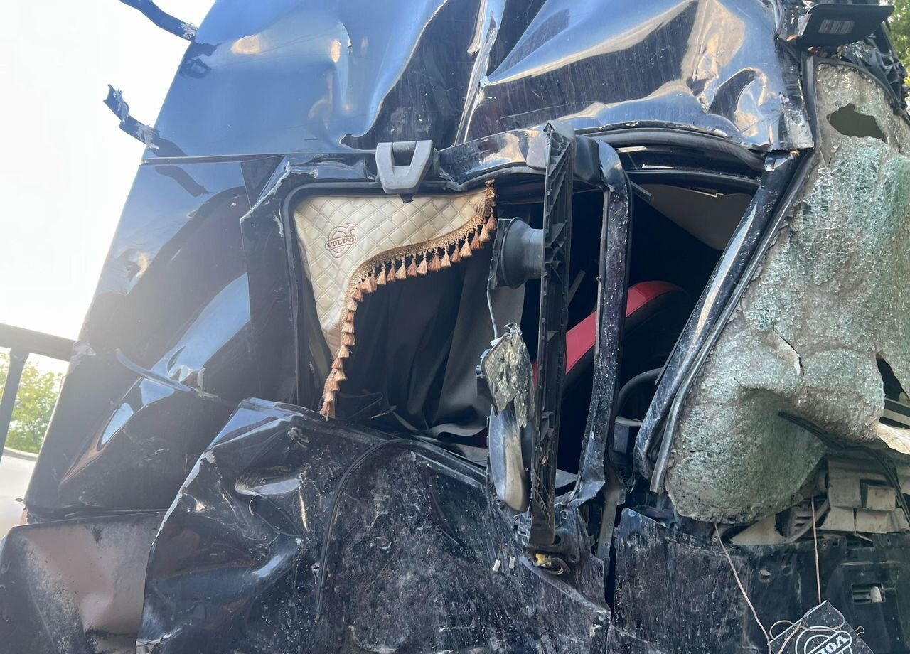 Тягач Volvo FH: фото 27